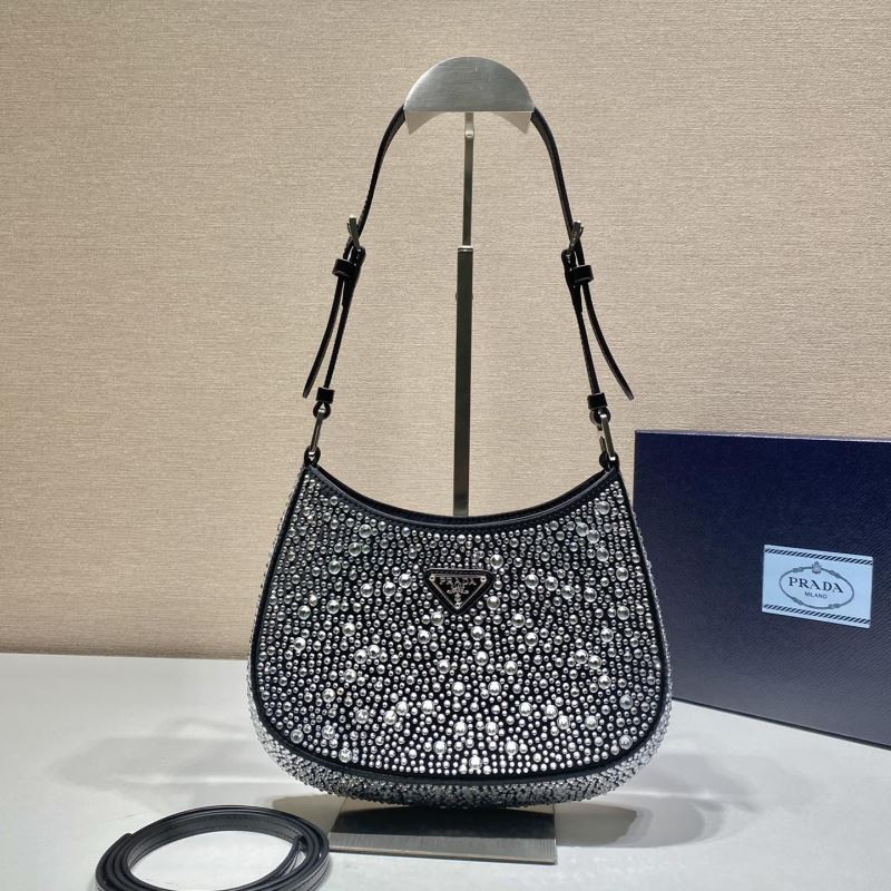 Pra*a cleo bags
